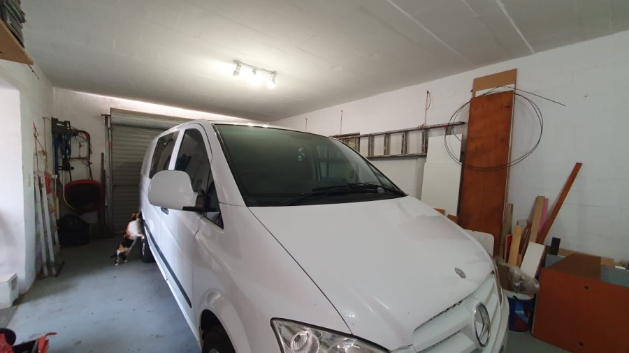 5 Bedroom Property for Sale in Britannia Bay Western Cape